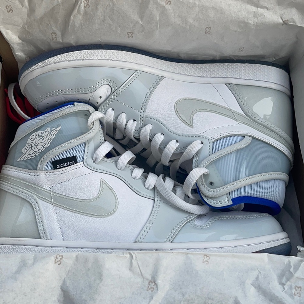 Jordan zooms